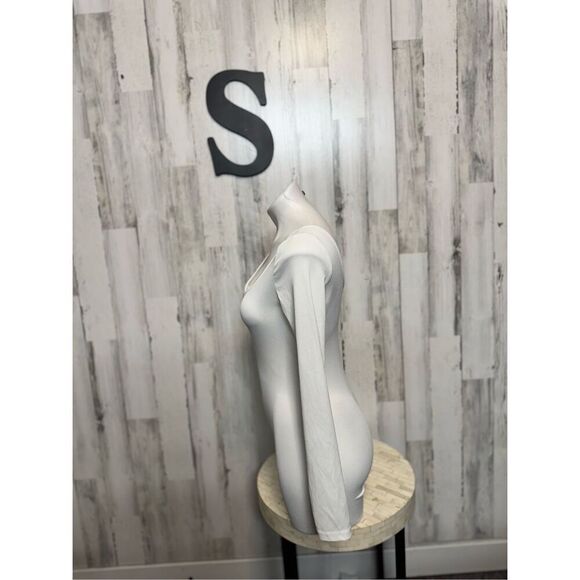 White jumpsuit - Picture 6 of 6